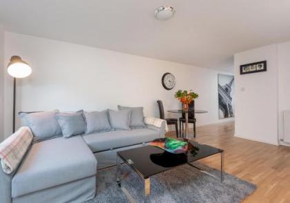 The Tollcross Residence - image 1