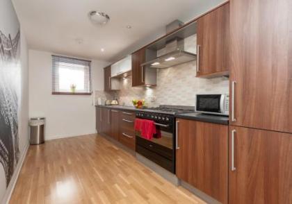 The Tollcross Residence - image 7