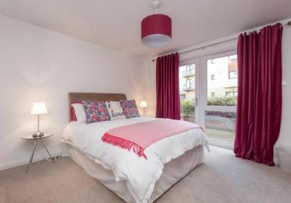 The Tollcross Residence - image 9