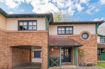 The Fettes Residence - image 1