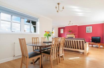 The Fettes Residence - image 17
