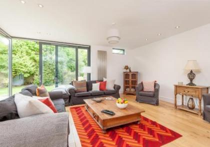 The Lochside House Residence - image 8