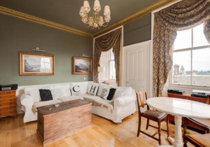 The Castle Esplanade Residence - image 6