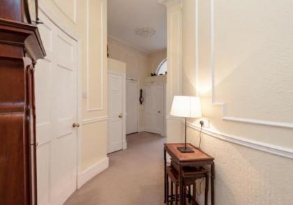 The Hart Residence - image 17