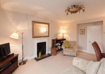 The Hart Street Residence - image 11