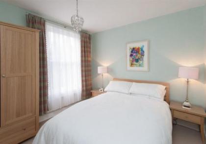 The Hart Street Residence - image 7