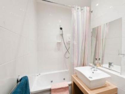 Syozant Lauriston Central ApartHotel - image 24
