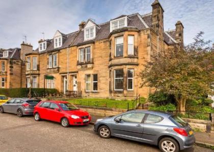 Airdenair Guest House - image 1