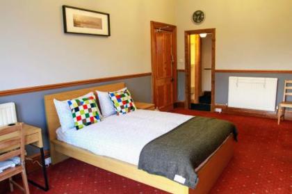Airdenair Guest House - image 2