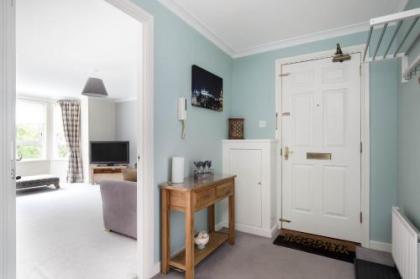 Dicksonfield Apartment - image 20