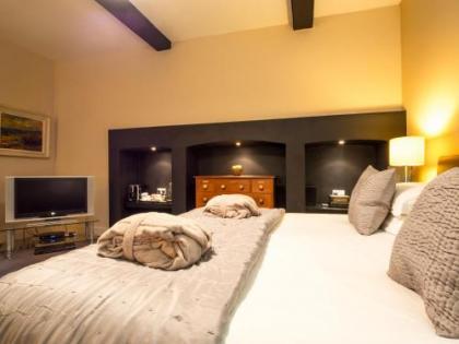 Six Brunton Place Guest House - image 20