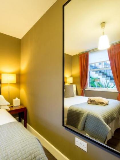Six Brunton Place Guest House - image 9