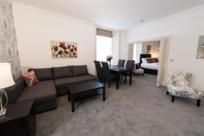 Royal Princes Suites - image 18
