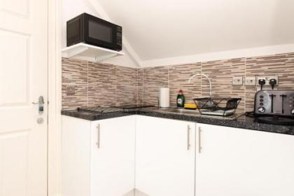 Royal Princes Suites - image 20