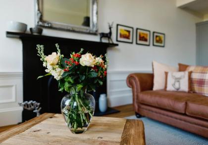 Dean View Apartment at The Edinburgh Address - image 6