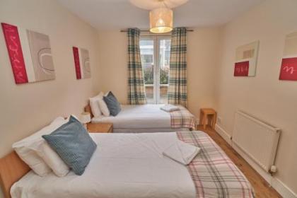 Castle Apartment - Annandale - image 2