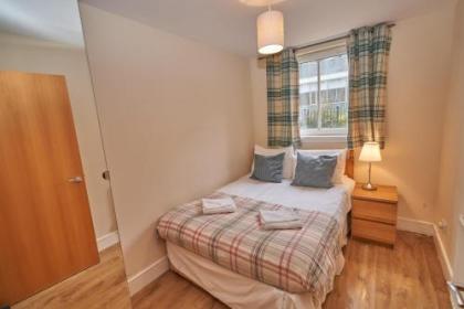 Castle Apartment - Annandale - image 3
