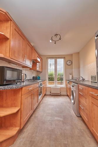 Castle Apartment - Annandale - image 4