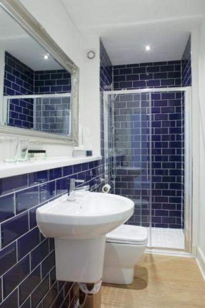 Hanover 71 Suites - image 17