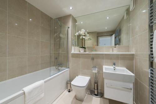 Annandale Street Apartment - image 3