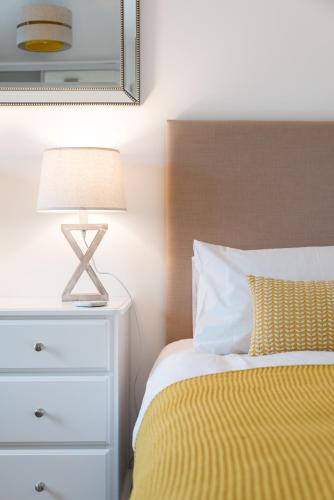 Annandale Street Apartment - image 7