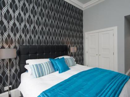 Parliament Sq apt 12 Royal Mile - image 1