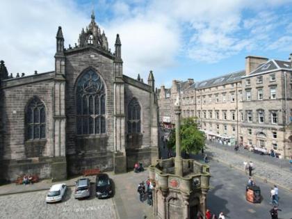 Parliament Sq apt 12 Royal Mile - image 15