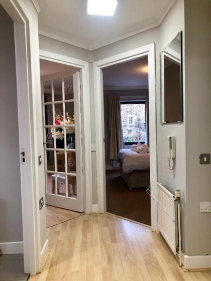 Newington Apartments - image 10