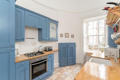 Melville Street Apartment - image 12