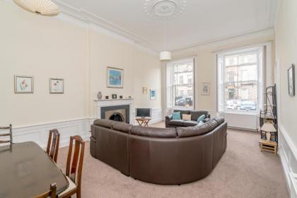 Melville Street Apartment - image 19