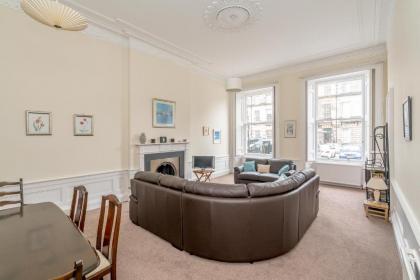 Melville Street Apartment - image 2