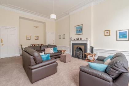 Melville Street Apartment - image 7