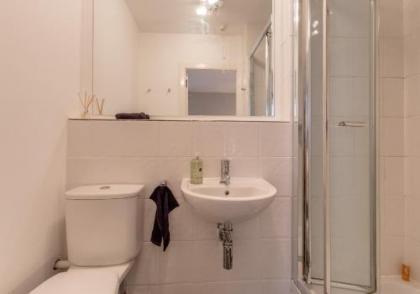 The Dean Path Residence - image 15