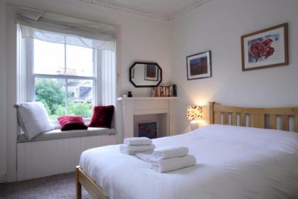 1 Bedroom Apartment in City Centre Sleeps 4-6 - image 10
