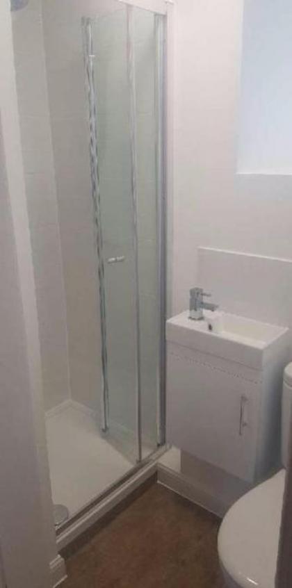 1 Bedroom Apartment in City Centre Sleeps 4-6 - image 11
