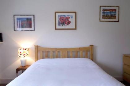 1 Bedroom Apartment in City Centre Sleeps 4-6 - image 9