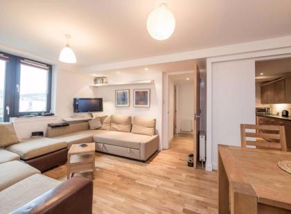 Modern Flat in the Middle of Old Town - image 1