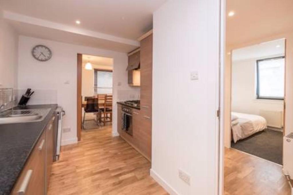 Modern Flat in the Middle of Old Town - image 6