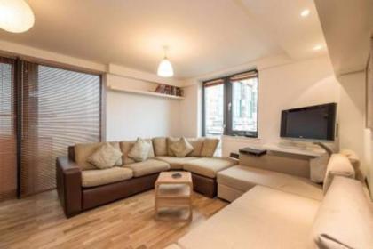 Modern Flat in the Middle of Old Town - image 9