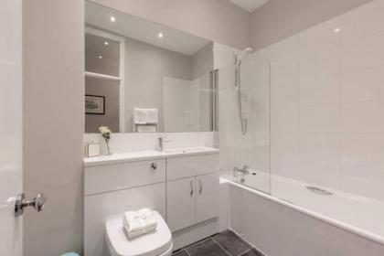 West Bow Apartment - image 15