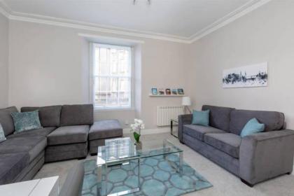 West Bow Apartment - image 16