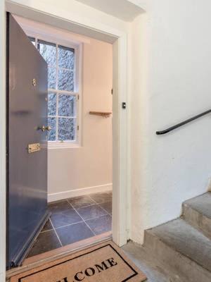 West Bow Apartment - image 2