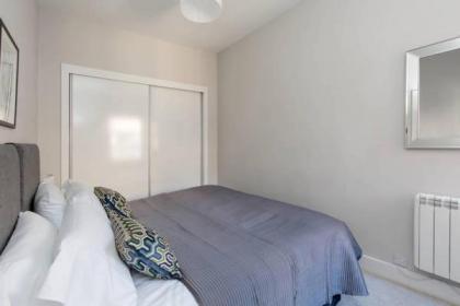 West Bow Apartment - image 20
