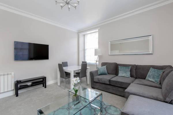 West Bow Apartment - image 5