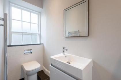 Luxury apartment Stafford Street - image 11