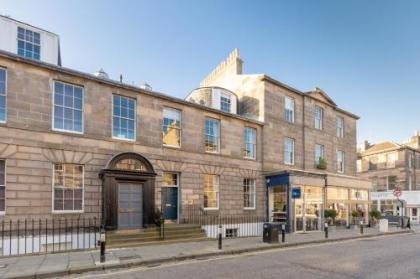 Luxury apartment Stafford Street - image 2
