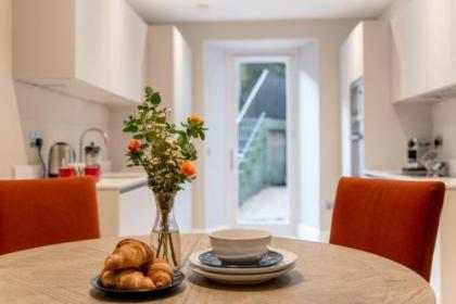Luxury apartment Stafford Street - image 4
