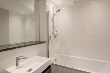 Luxury apartment Stafford Street - image 6