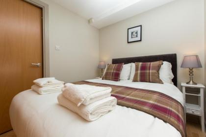 Royal Mile 2 Bedroom Apartment - image 10