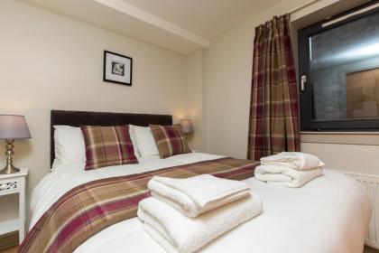 Royal Mile 2 Bedroom Apartment - image 13